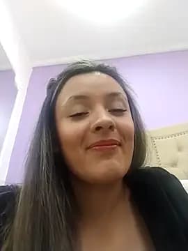 CynthiaMore live cam