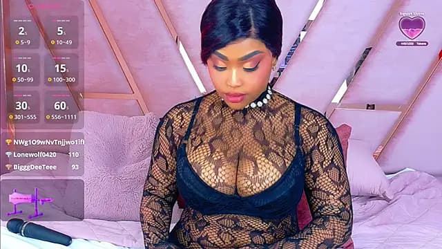TiannahGlow live cam