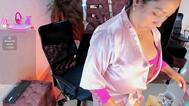 Michelle__taylor1 live cam
