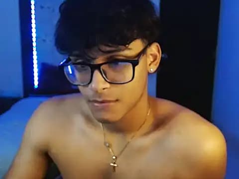 Mr_yisuzz live cam