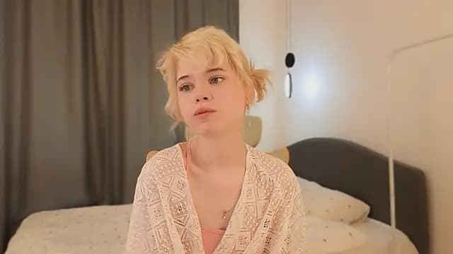mood_berry_ live cam
