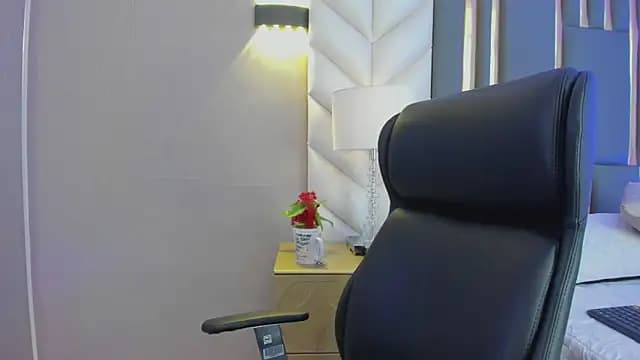 ChloeHarper_ live cam