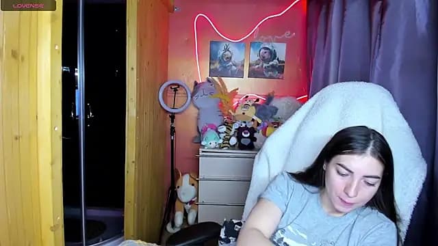Fiery_Brunette_ live cam