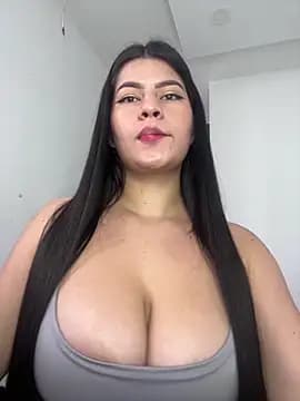 Saanvi21 live cam