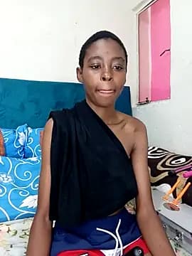 SweetSlenderChoc live cam