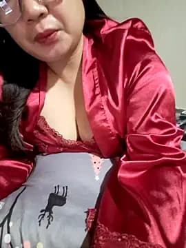 Safiyawild69 live cam