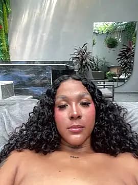 Kinsleybrown live cam