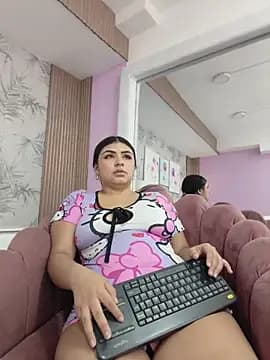 LunaRoose live cam