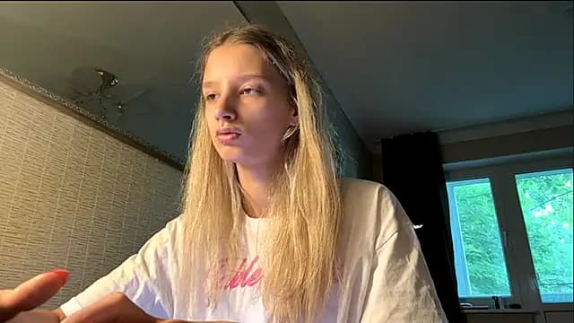 Tiffany_Blom live cam