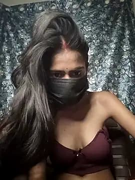 Yogita51 live cam