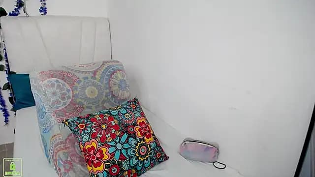 NathaliaSweet_11 live cam