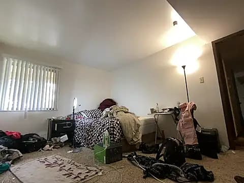 Yoshibaby2670 live cam