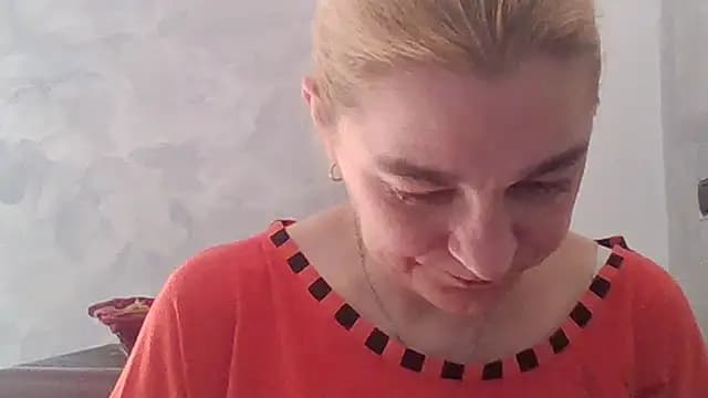 GoldenAngelMilf live cam