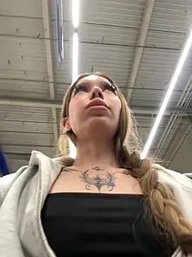 StreetCelebrity live cam