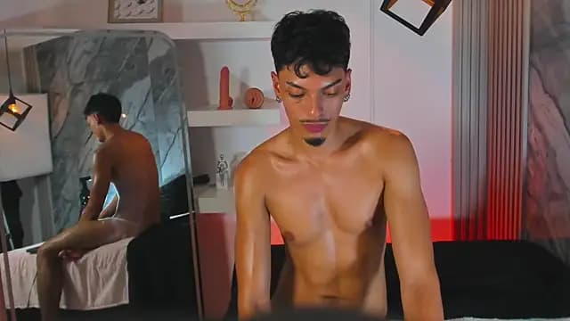 AlexLaurent live cam