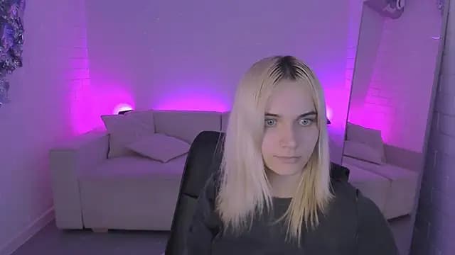 DanaWint live cam