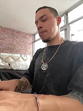 AlphaMasterXxx live cam