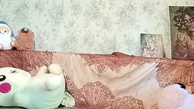 HermineSwamm live cam on Stripchat
