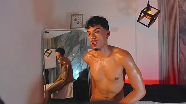 AlexLaurent live cam