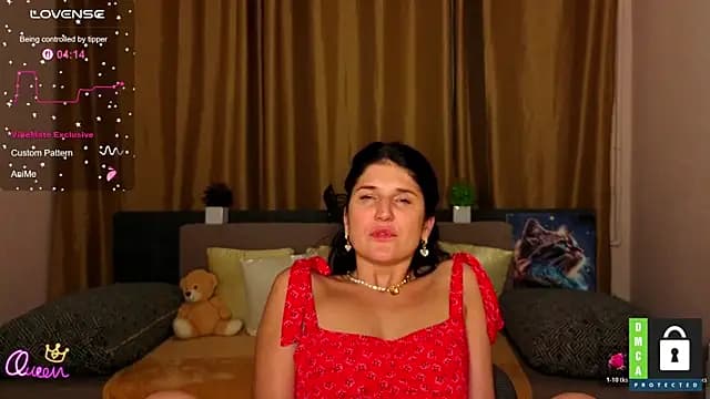 Alianna_Solo_Kisses live cam on Stripchat