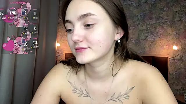 LoraDavi live cam