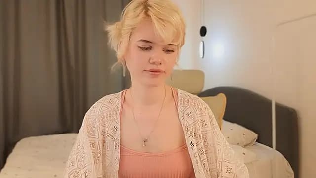 mood_berry_ live cam