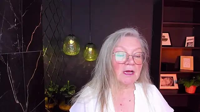 NataliMellow live cam