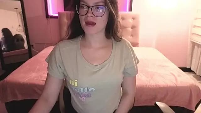 Sara_valderrama_ live cam