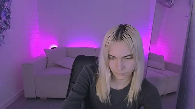 DanaWint live cam