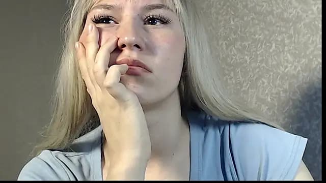 polly_holyy live cam