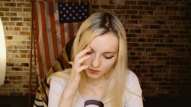Angela_Bunny live cam