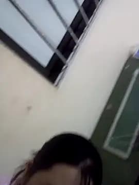 Giee00 live cam on Stripchat