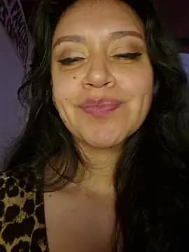 lombarlana-89 live cam on Stripchat