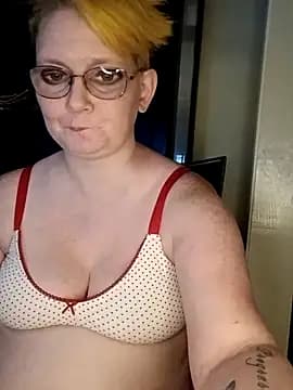 Mellyjellygoddess420 live cam