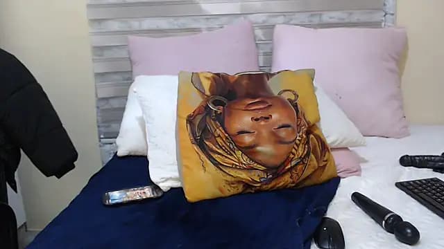 Foxybrownxx1 live cam
