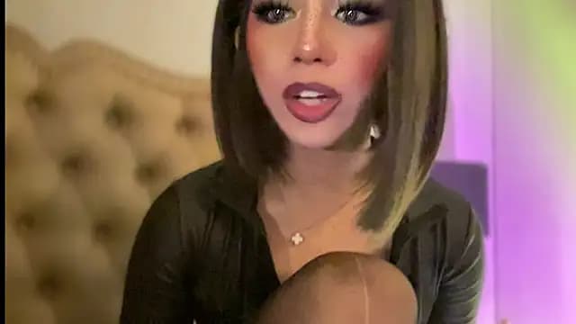 M1ss_Ophelia_ live cam