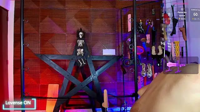 Misstresss_aurora_bdsm live cam