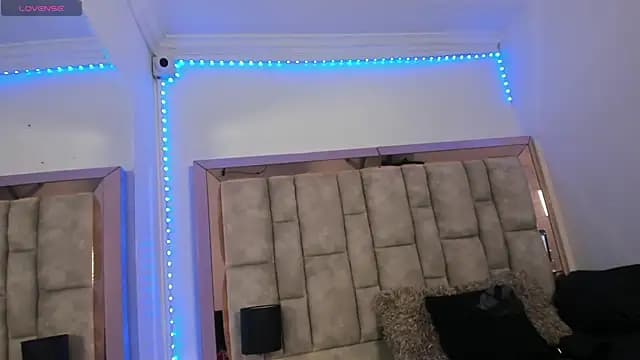 Titan_Moreno_ live cam