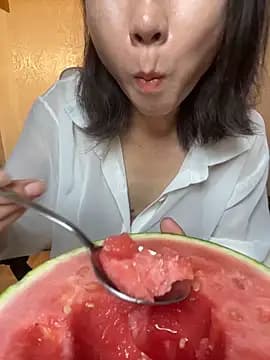 lilysister66 live cam