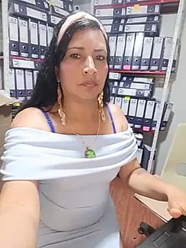 ZOE-WILDER_ live cam