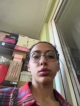LeslyJouretdy live cam