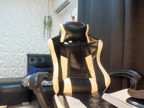 lunallena_17 live cam
