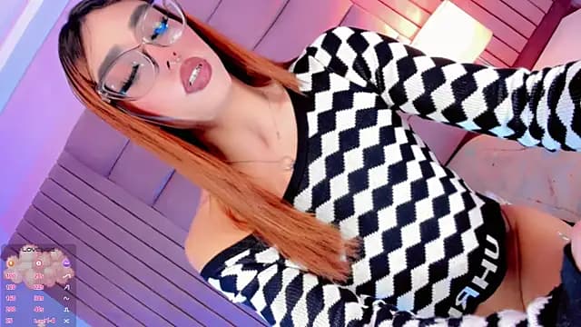 Camille_deluxe live cam