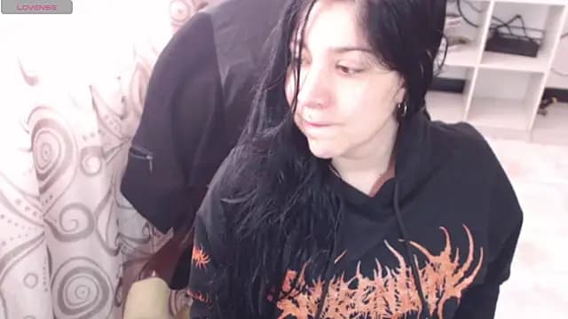 sharonnleon live cam