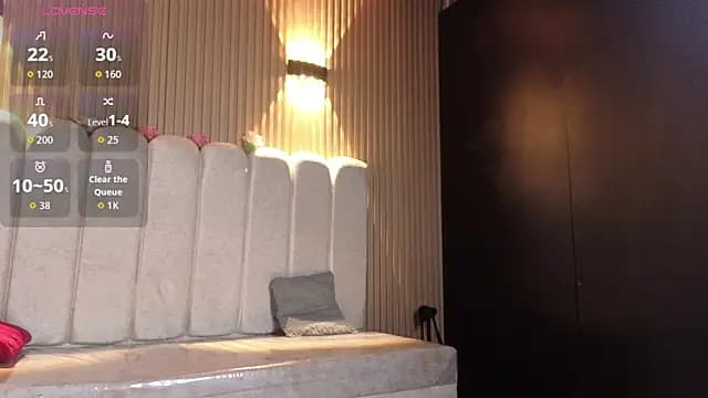 _Mia_Evans_1 live cam