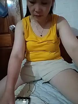 Fieng-cum live cam