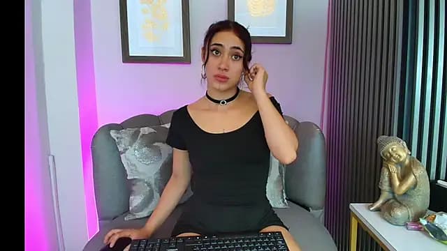 Ariana_collinss live cam
