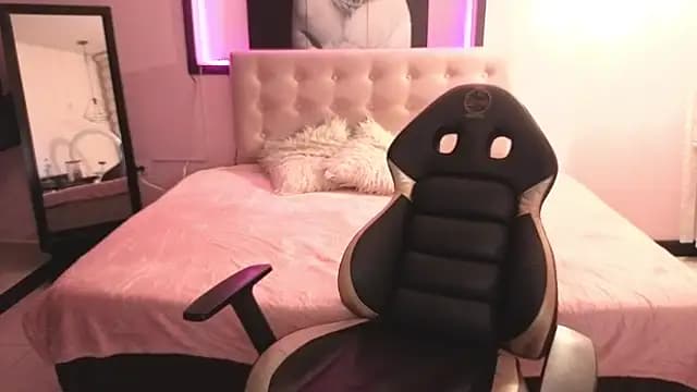 Sara_valderrama_ live cam