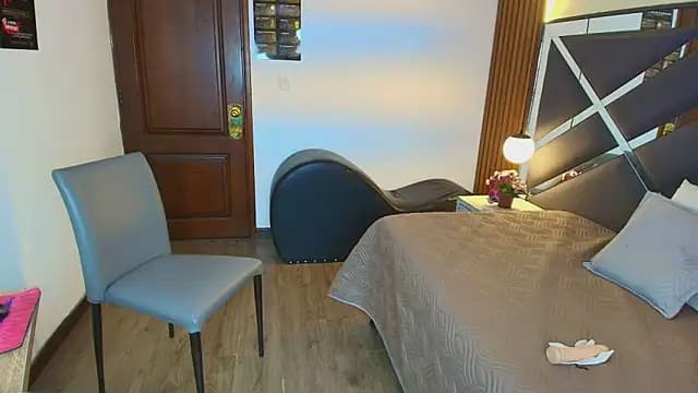 Ambarross_ live cam