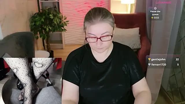 Alexandra_Kind live cam